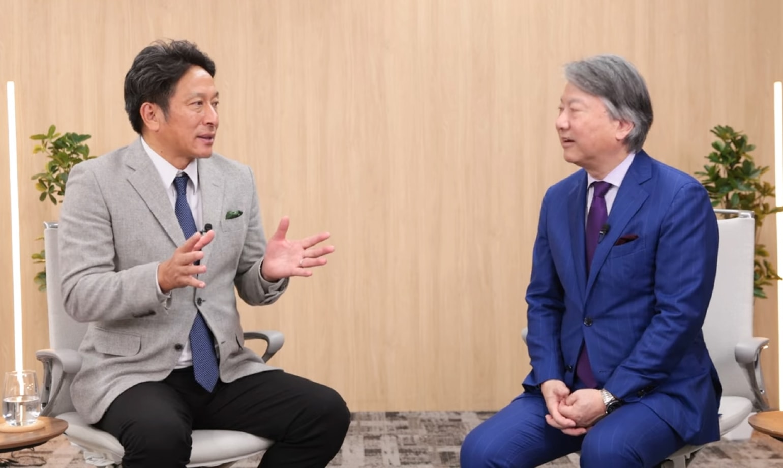 原監督と村上社長の対談の様子