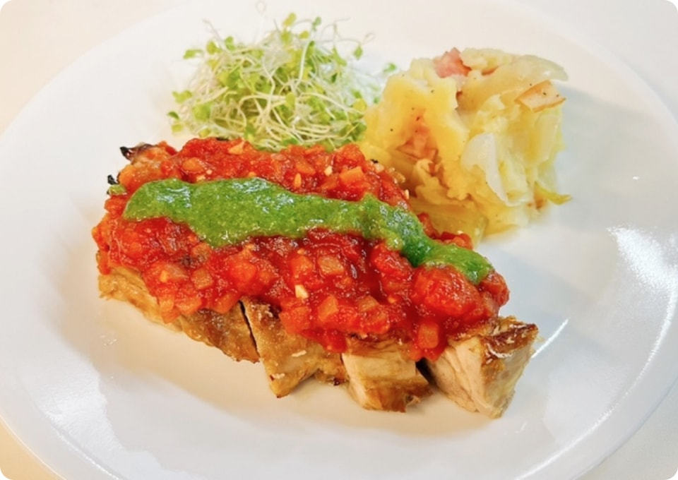 鶏肉のトマトジェノベーゼ