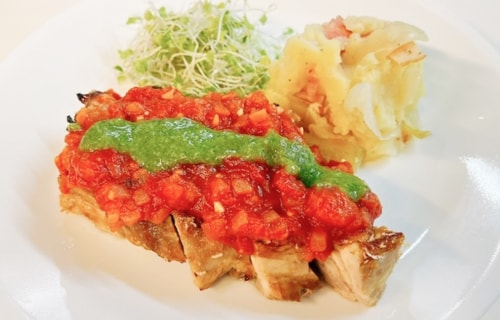 鶏肉のトマトジェノベーゼ