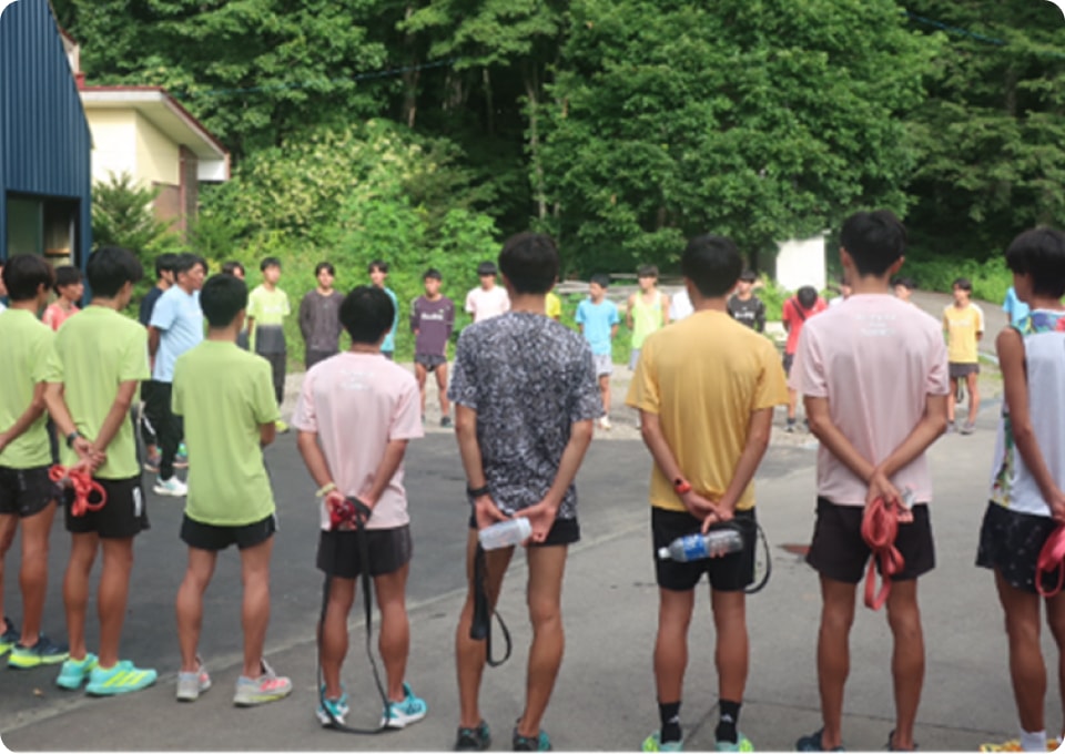 部員が集合している様子