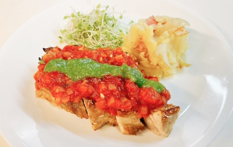 鶏肉のトマトジェノベーゼ