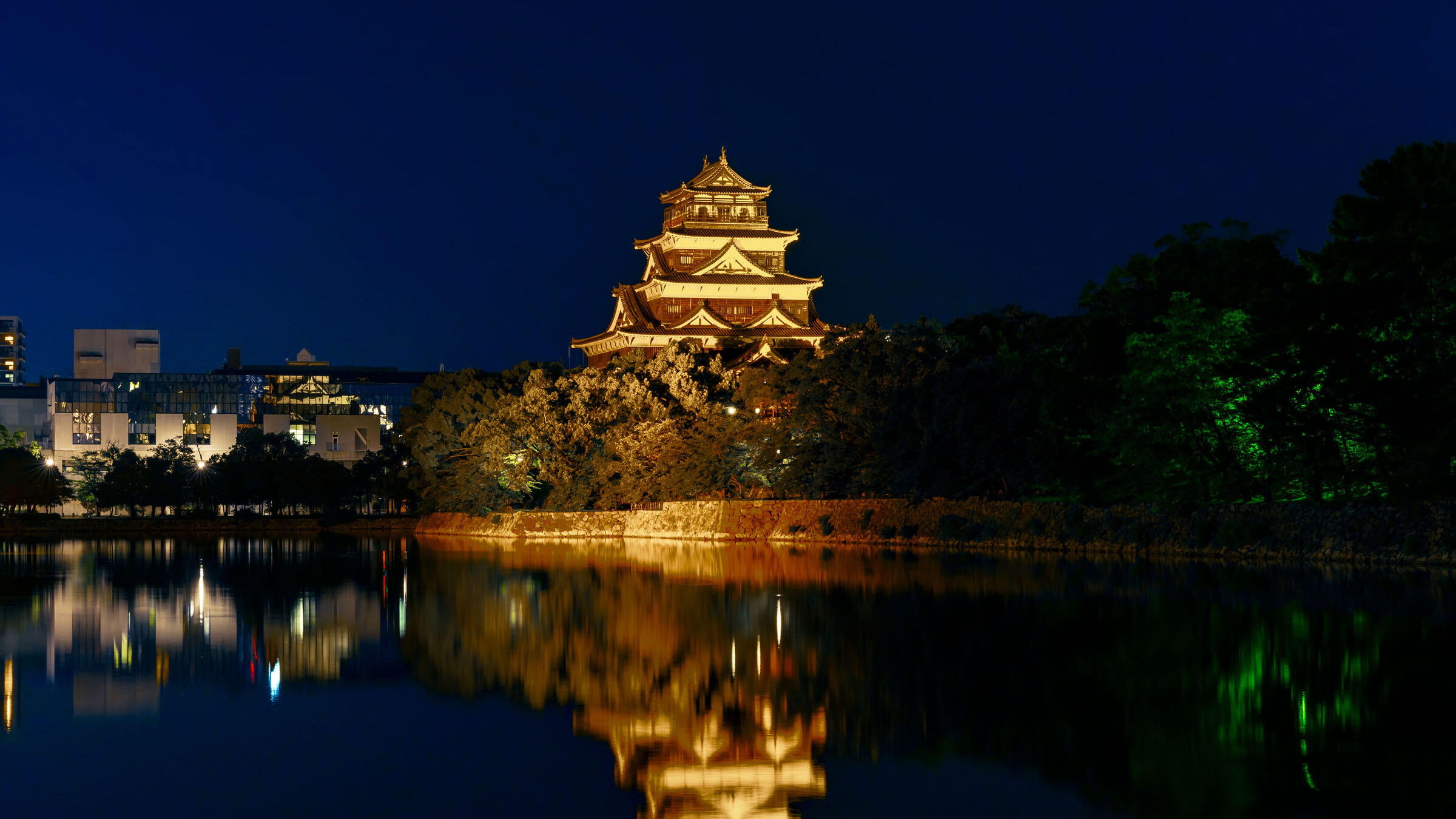 1．広島城ライトアップ.jpg